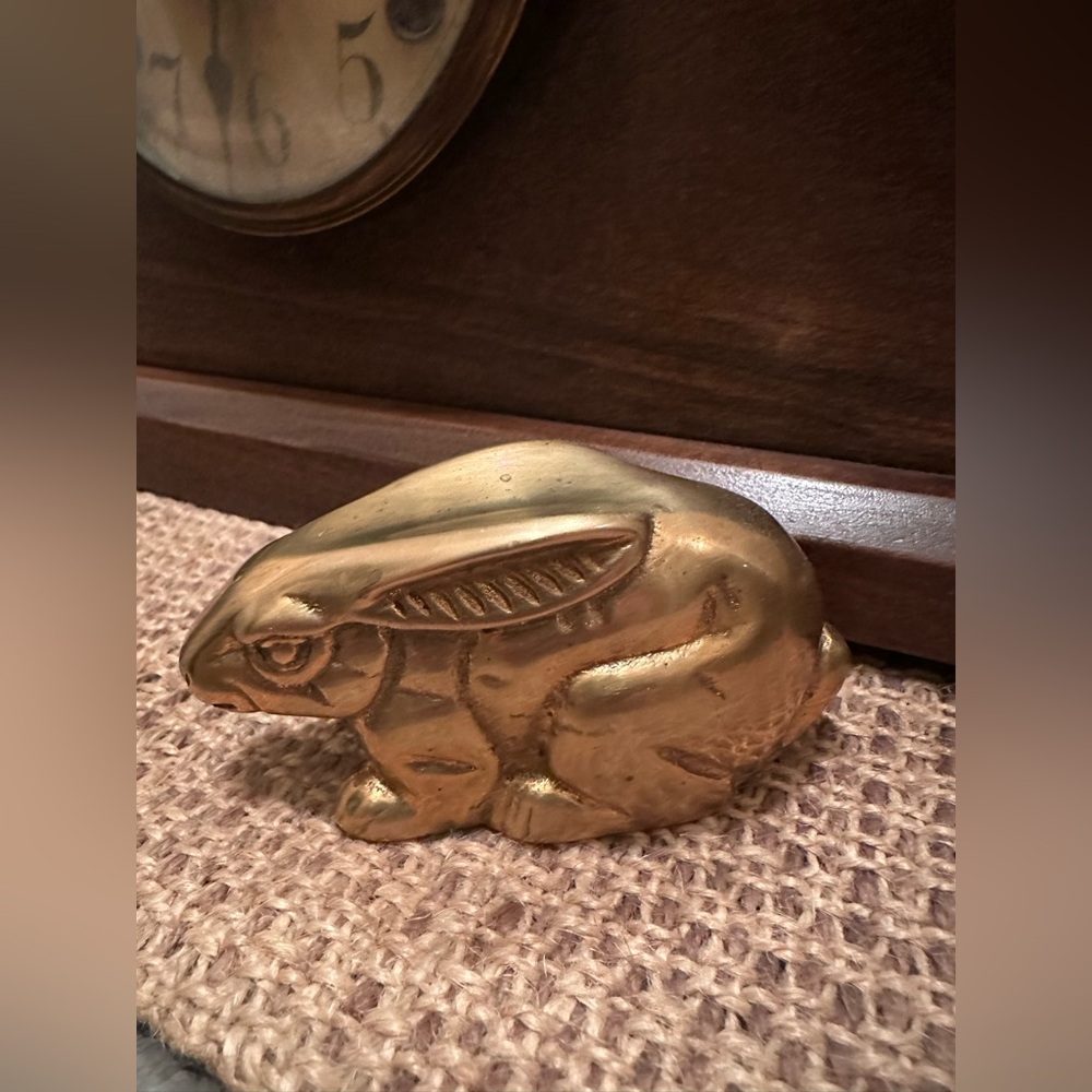 Vintage Brass Grumpy Rabbit Figurine 🐰✨ - Picture 6 of 7